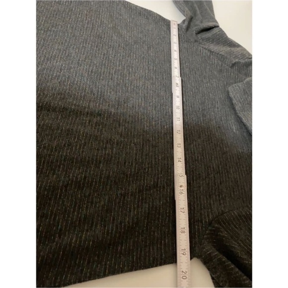 Anthropologie Postcard Turtleneck Long Sleeve Sweatshirt - Picture 8 of 10